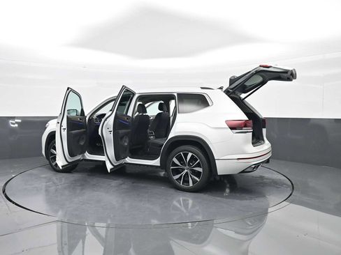 Used 2025 Volkswagen Atlas SEL Premium R-Line image 48