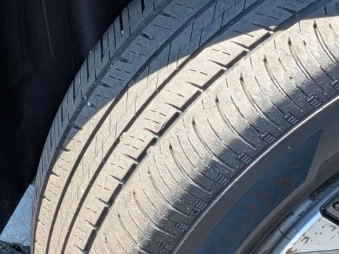 Used 2025 Nissan Sentra SV image 11