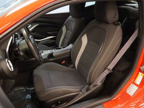 Used 2017 Chevrolet Camaro SS RWD image 3