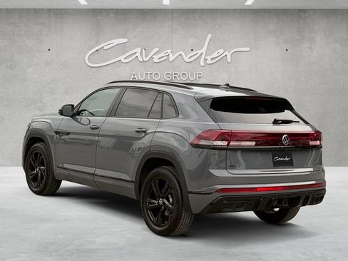 Used 2025 Volkswagen Atlas Cross Sport SEL R-Line AWD/4WD image 14