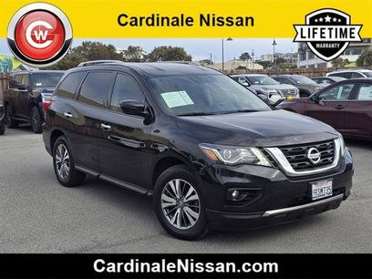 Used 2020 Nissan Pathfinder SV