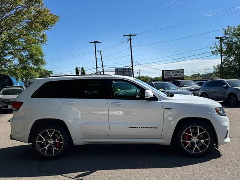Used 2017 Jeep Grand Cherokee SRT AWD/4WD image 7
