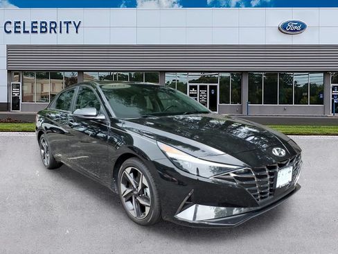 Used 2023 Hyundai Elantra Limited FWD image 1