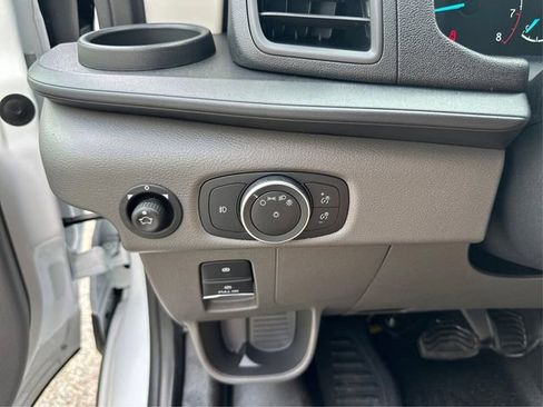 New 2024 Ford Transit 250 Low Roof AWD w/ Exterior Upgrade Package image 19