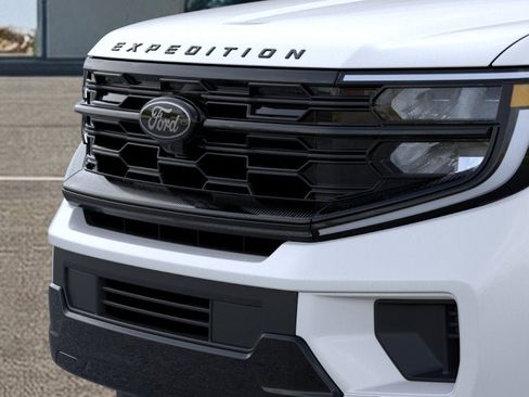 New 2026 Ford Expedition Max Platinum w/ Stealth Appearance Package AWD/4WD image 17