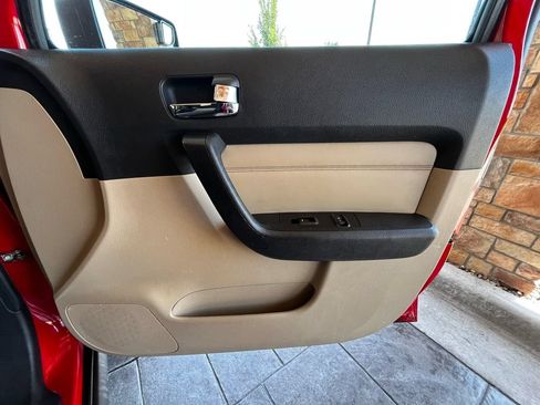 Used 2006 HUMMER H3 AWD/4WD image 25