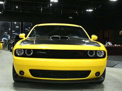 Used 2018 Dodge Challenger R/T Scat Pack image 7