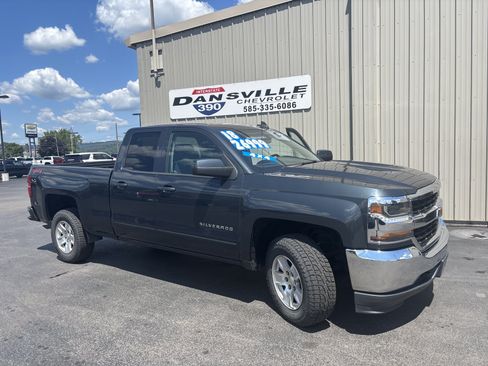Used 2018 Chevrolet Silverado 1500 LT AWD/4WD image 3