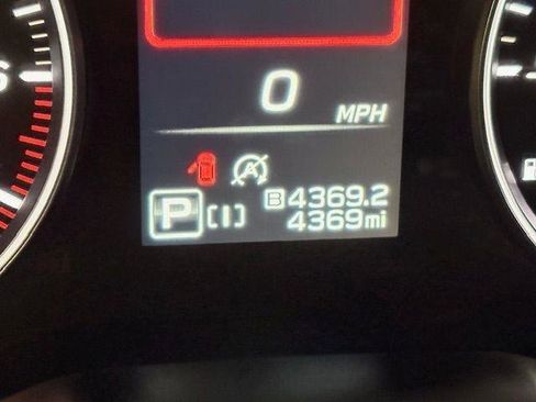 Used 2025 Subaru Crosstrek 2.0i Premium AWD/4WD image 14