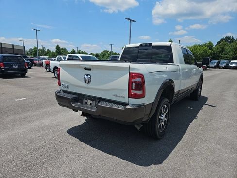 Used 2024 RAM 2500 Limited w/ Towing Technology Group AWD/4WD image 7