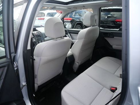 Used 2015 Subaru Forester 2.5i Premium image 20
