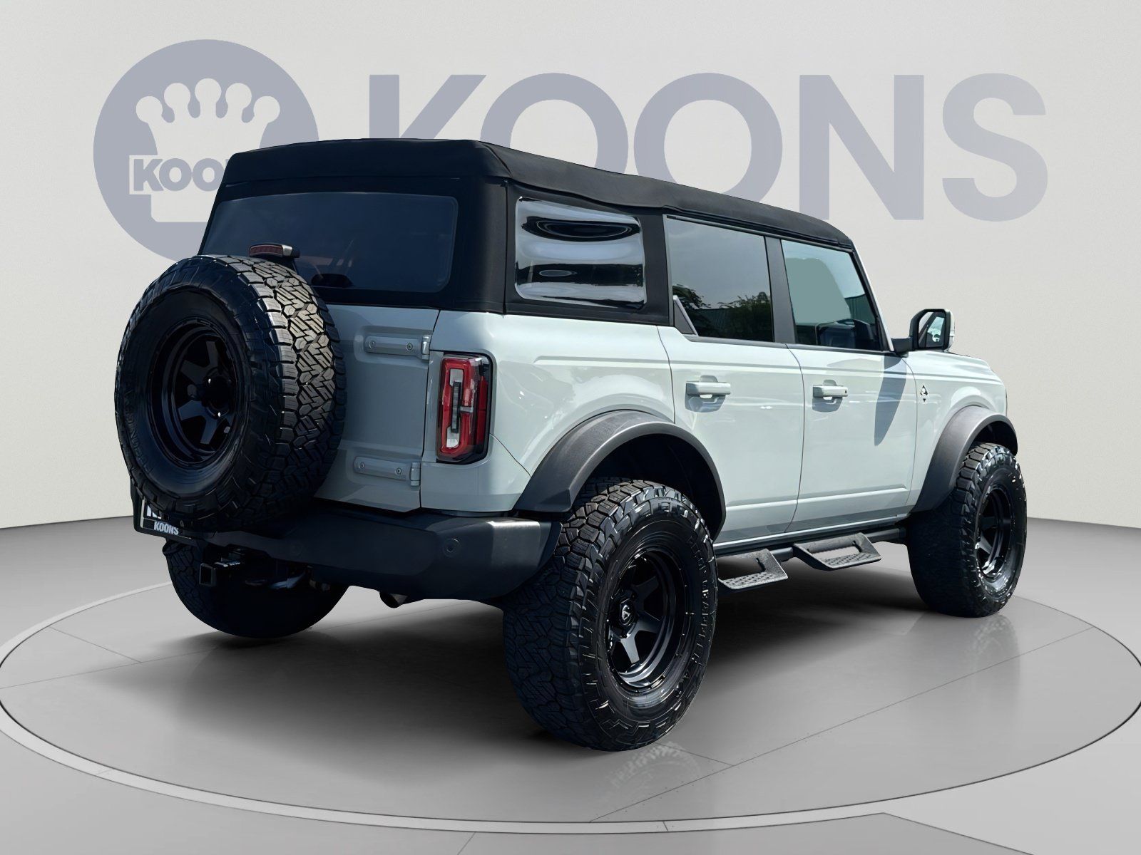 Used 2023 Ford Bronco Outer Banks w/ Sasquatch Package AWD/4WD image 11