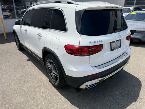 Used 2021 Mercedes-Benz GLB 250 image 2