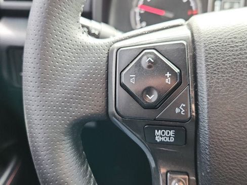 Used 2020 Toyota 4Runner Venture w/ Moonroof Package image 20