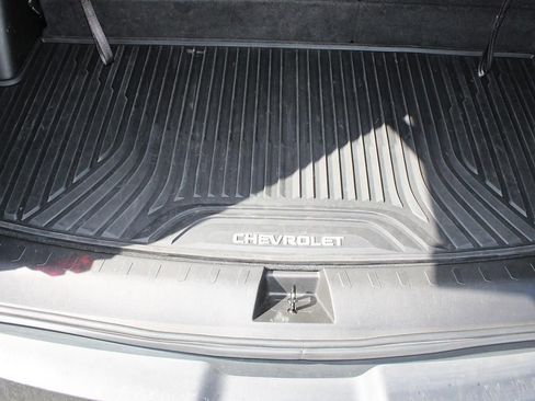 Used 2023 Chevrolet Traverse LT AWD/4WD image 36