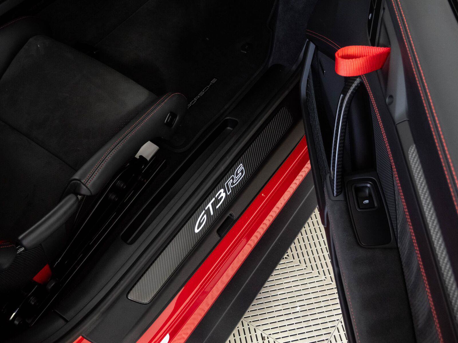 Certified 2023 Porsche 911 GT3 RS w/ Weissach Package RWD image 21