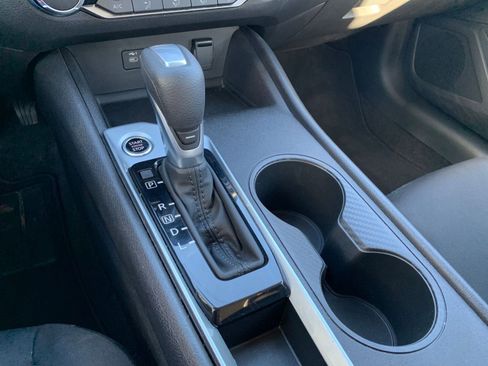 Used 2025 Nissan Altima 2.5 SV image 42