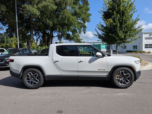 Used 2022 Rivian R1T Adventure image 2