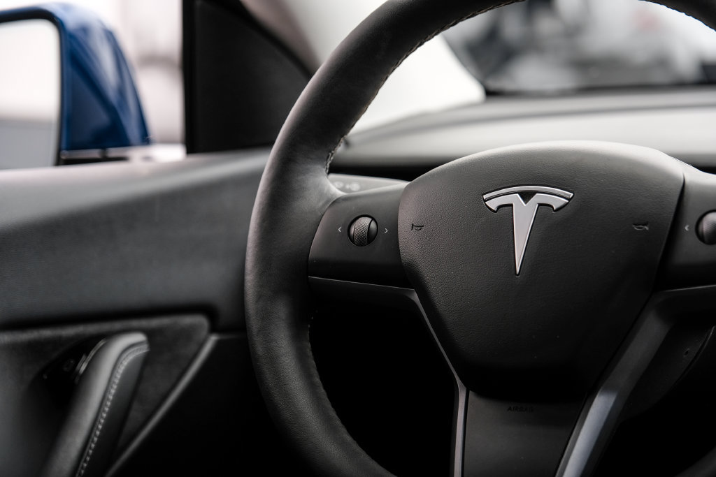 Used 2021 Tesla Model Y Long Range AWD/4WD image 20