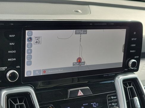 Used 2021 Kia Sorento SX image 19