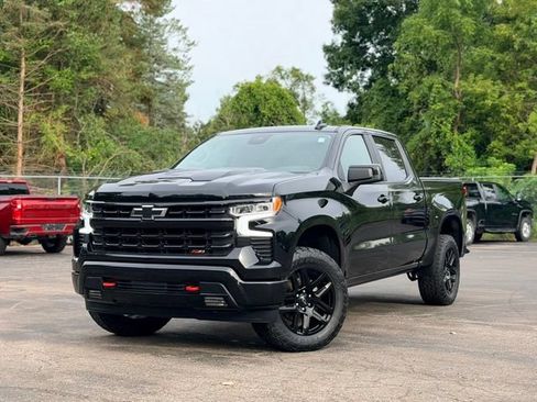 Used 2022 Chevrolet Silverado 1500 LT Trail Boss w/ Protection Package AWD/4WD image 2