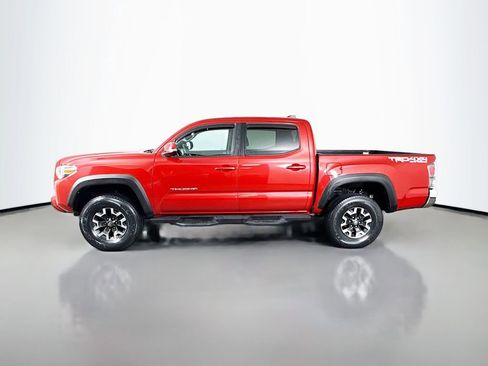 Used 2020 Toyota Tacoma TRD Off-Road image 8