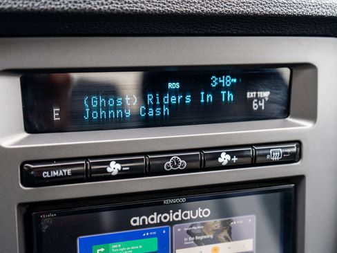 Used 2012 Ford Mustang Shelby GT500 w/ SVT Performance Pkg image 22