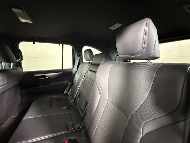 Used 2023 Lexus LX 600 F Sport w/ Accessory Package (Z1) AWD/4WD image 25