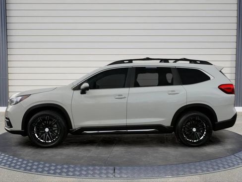 Used 2019 Subaru Ascent Limited w/ Popular Package #3 AWD/4WD image 4