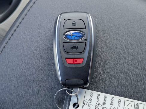 Used 2026 Subaru Outback Premium AWD/4WD image 33