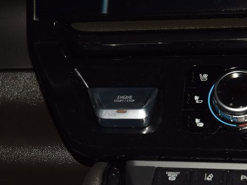 Used 2024 GMC Sierra 2500 AT4 w/ AT4 Preferred Package image 39