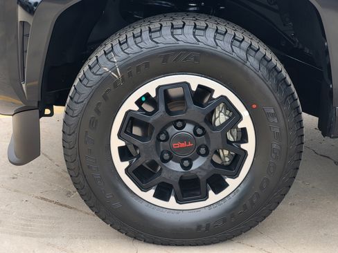 Certified 2024 Toyota Tacoma TRD Sport w/ TRD Sport Upgrade Package RWD image 8