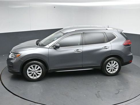 Used 2020 Nissan Rogue SV FWD image 45