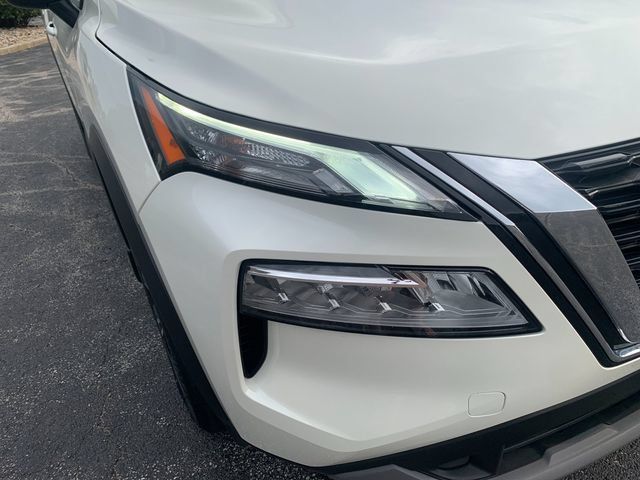Used 2023 Nissan Rogue SV AWD/4WD image 35