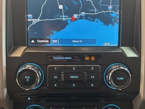 Used 2018 Ford F350 Lariat AWD/4WD image 26