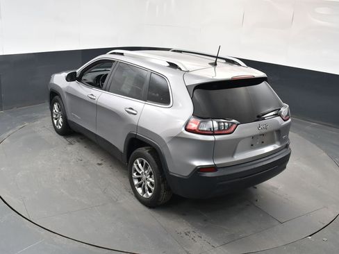 Used 2019 Jeep Cherokee Latitude Plus image 35