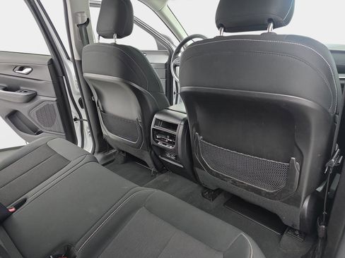 Used 2023 Jeep Grand Cherokee Laredo AWD/4WD image 11