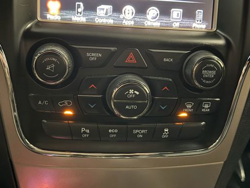 Used 2017 Jeep Grand Cherokee Limited AWD/4WD image 32