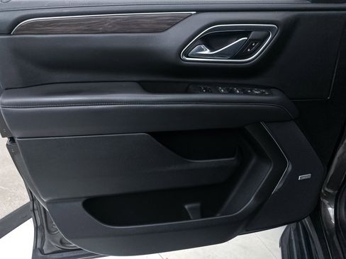 Used 2021 Chevrolet Tahoe LT image 13