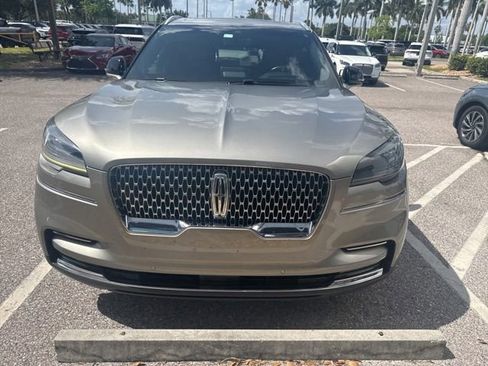 Used 2023 Lincoln Aviator Reserve w/ Equipment Group 201A RWD image 2