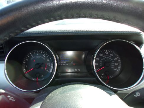 Used 2017 Ford Mustang Premium RWD image 12