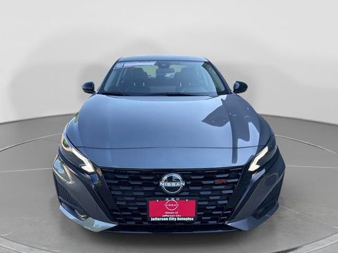 New 2026 Nissan Altima 2.5 SR FWD image 9