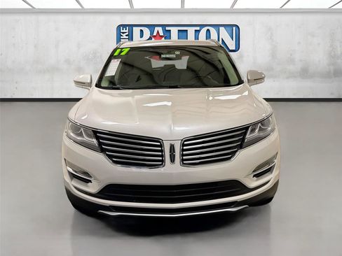 Used 2017 Lincoln MKC Select w/ Select Plus Package FWD image 2