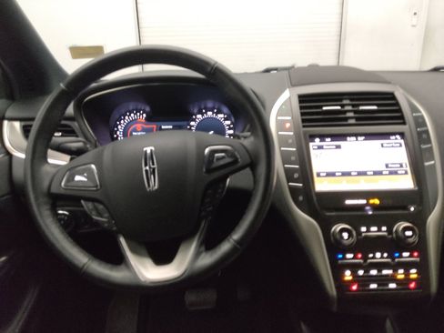 Used 2019 Lincoln MKC Premiere FWD image 22