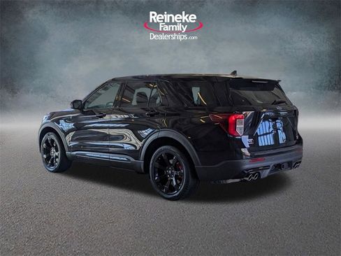 Used 2021 Ford Explorer ST w/ ST Street Pack image 8