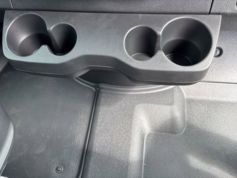 Used 2024 Mercedes-Benz Sprinter 2500 image 24