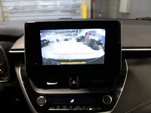 Used 2024 Toyota Corolla SE image 28