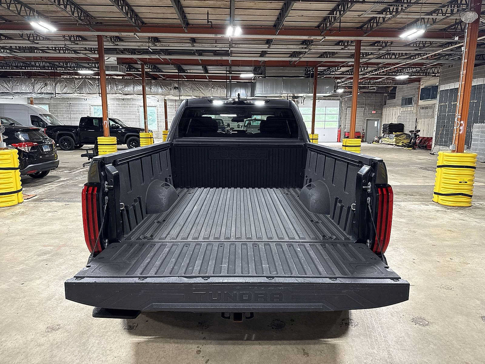Used 2024 Toyota Tundra SR5 AWD/4WD image 11