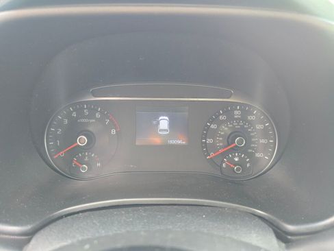 Used 2021 Kia Soul LX image 32