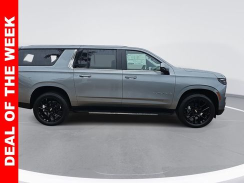 New 2026 Chevrolet Suburban LS image 2